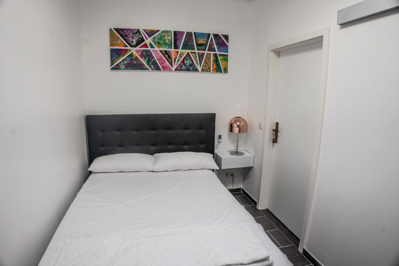 One Way Apartment เบอร์ลิน ภายนอก รูปภาพ